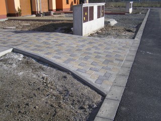 Zámkové dlažby